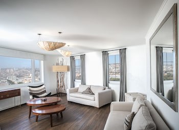 Casa Galos Hotel & Lofts
