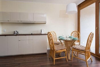 Apartinfo Aura Apartments