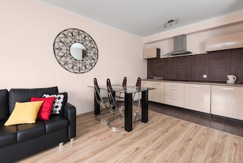 Apartinfo Aura Apartments
