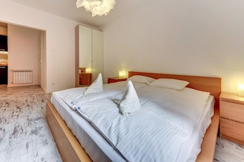 Apartinfo Aura Apartments