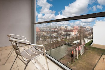 Apartinfo Aura Apartments