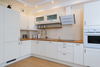 Apartinfo Aura Apartments