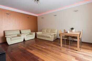 Apartinfo Aura Apartments