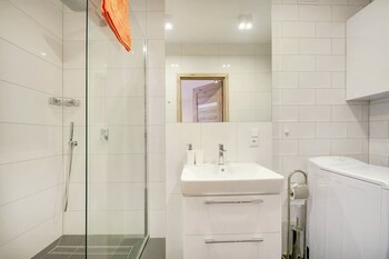 Apartinfo Aura Apartments