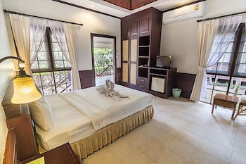 Coco Palm Beach Resort