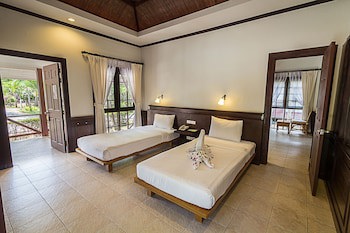 Coco Palm Beach Resort