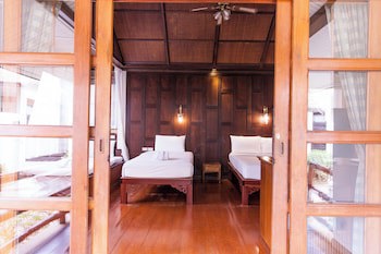 Coco Palm Beach Resort
