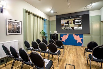 Astoria Hotel