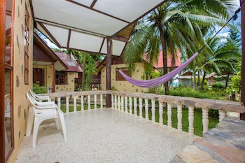 Bottle Beach 1 Resort