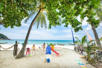 Bottle Beach 1 Resort