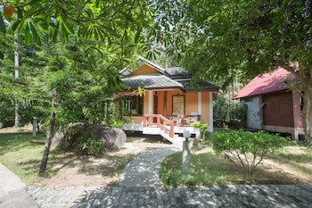 Bottle Beach 1 Resort