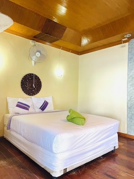 Bottle Beach 1 Resort