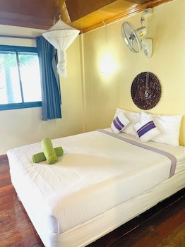 Bottle Beach 1 Resort