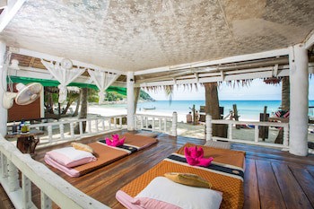Bottle Beach 1 Resort