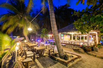 Bottle Beach 1 Resort