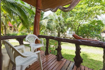Bottle Beach 1 Resort