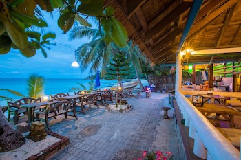Bottle Beach 1 Resort