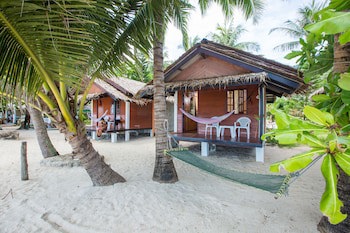 Bottle Beach 1 Resort