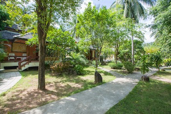 Bottle Beach 1 Resort