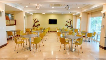 Holiday Inn Express Hotel & Suites Cuernavaca, An Ihg Hotel