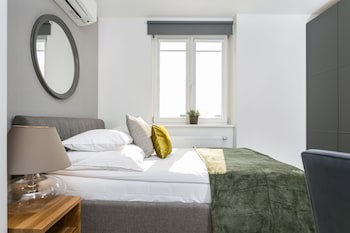 Venetian House Market Square Aparthotel
