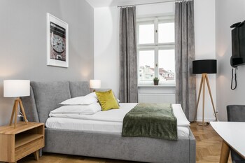 Venetian House Market Square Aparthotel