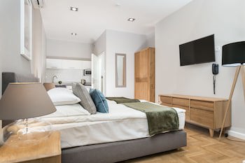 Venetian House Market Square Aparthotel