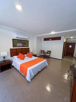 Hotel Anaconda