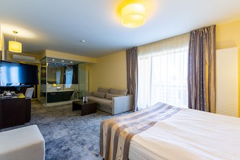 Golden Time Hotel