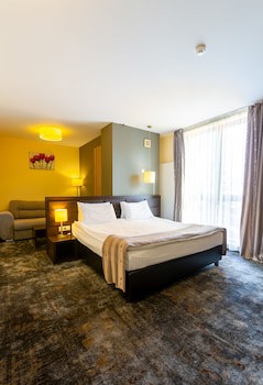 Golden Time Hotel