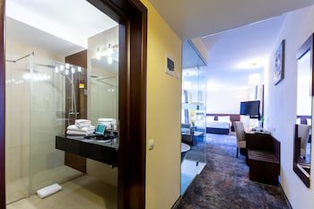 Golden Time Hotel