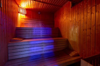 Golden Time Hotel