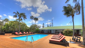 Paradise Hotel And Resort