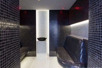 Gem Hotel