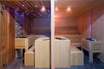 Gem Hotel