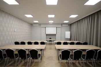 Gem Hotel