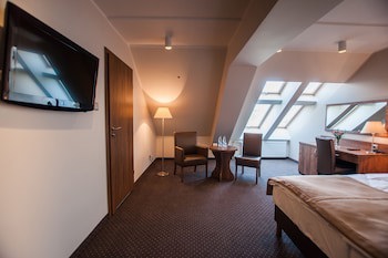Gem Hotel