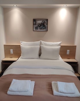 Gem Hotel