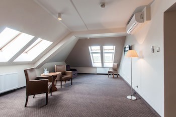 Gem Hotel