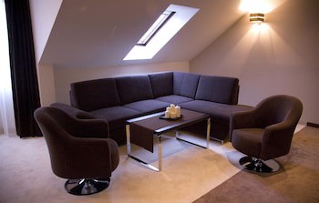 Gem Hotel