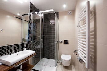 Gem Hotel