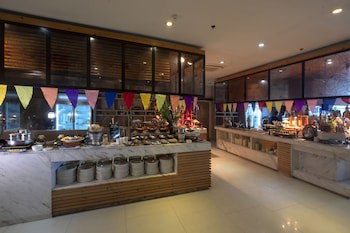 Solea Seaview Resort