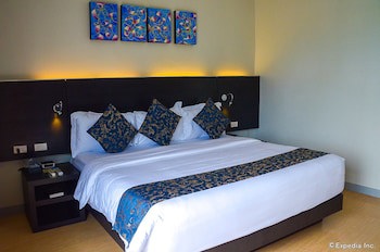 Solea Seaview Resort