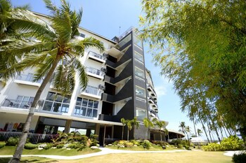 Solea Seaview Resort