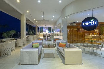 Solea Seaview Resort