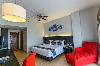 Solea Seaview Resort