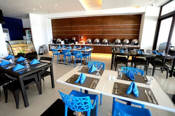 Solea Seaview Resort
