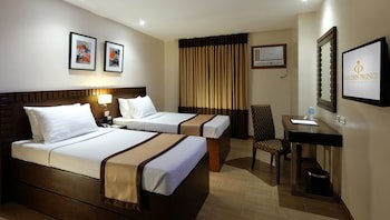 Golden Prince Hotel And Suites