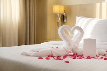 Golden Prince Hotel And Suites