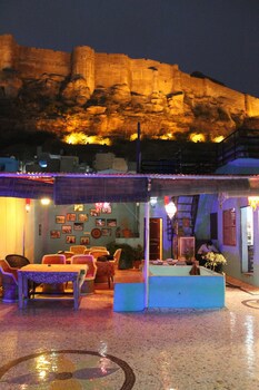 Kesar Heritage Guest House